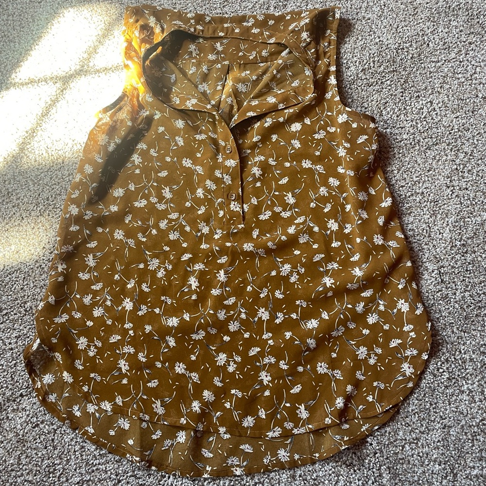 FLORAL TOP